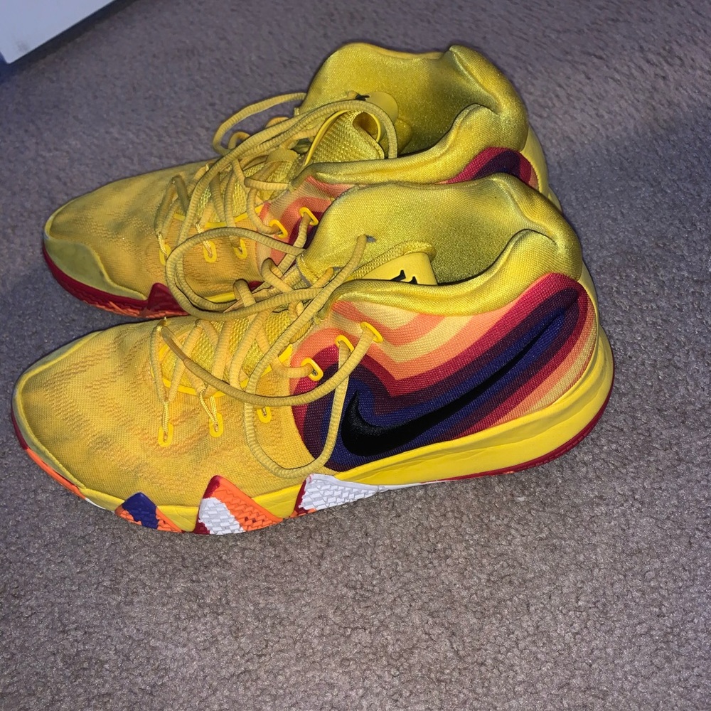 Kyrie 4